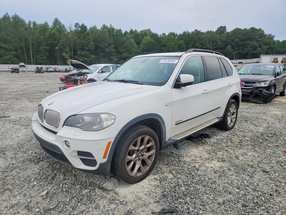 61876946 :رقم المزاد ، 5UXZV4C59D0B16912 vin ، 2013 Bmw X5 مزاد بيع