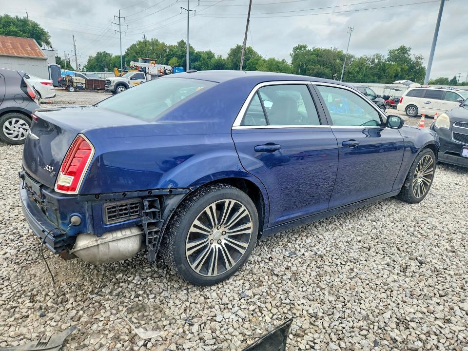 64630536 :رقم المزاد ، 2C3CCABG3DH703294 vin ، 2013 Chrysler 300 مزاد بيع