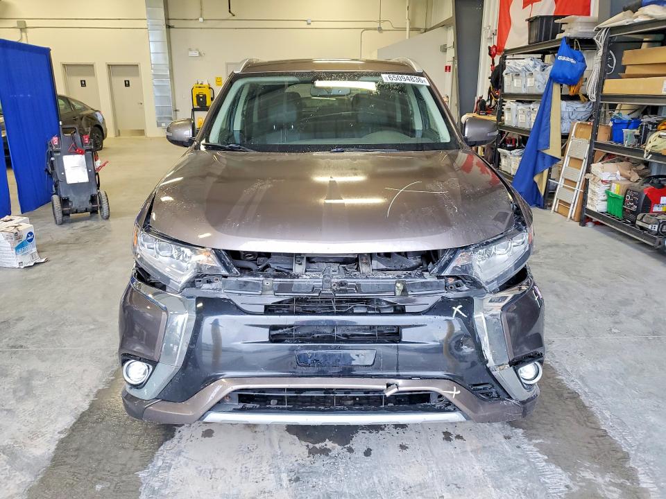 2018 Mitsubishi Outlander მანქანა იყიდება აუქციონზე, vin: JA4J24A52JZ612563, აუქციონის ნომერი: 65094836