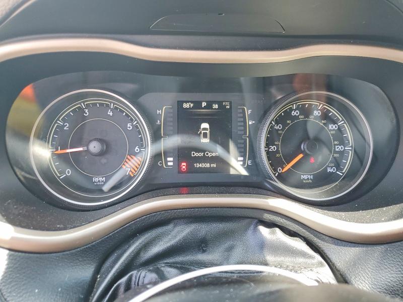 2015 Jeep Cherokee მანქანა იყიდება აუქციონზე, vin: 1C4PJLCB2FW782513, აუქციონის ნომერი: 64128996