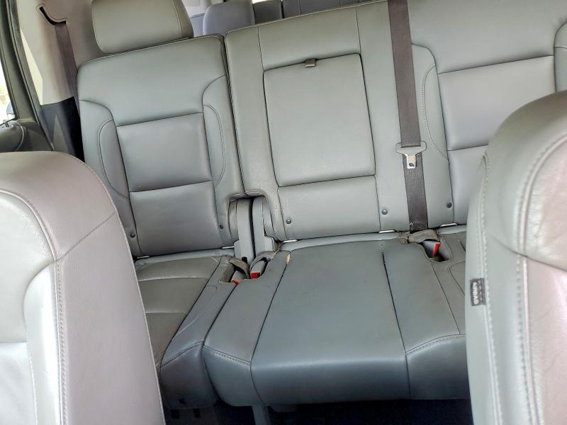 64292236 :رقم المزاد ، 1GNSCHKC8HR220636 vin ، 2017 Chevrolet Suburban مزاد بيع