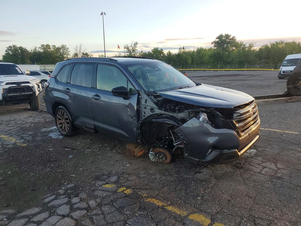 66051406 :رقم المزاد ، JF2SLDHC3SH433825 vin ، 2025 Subaru Forester مزاد بيع