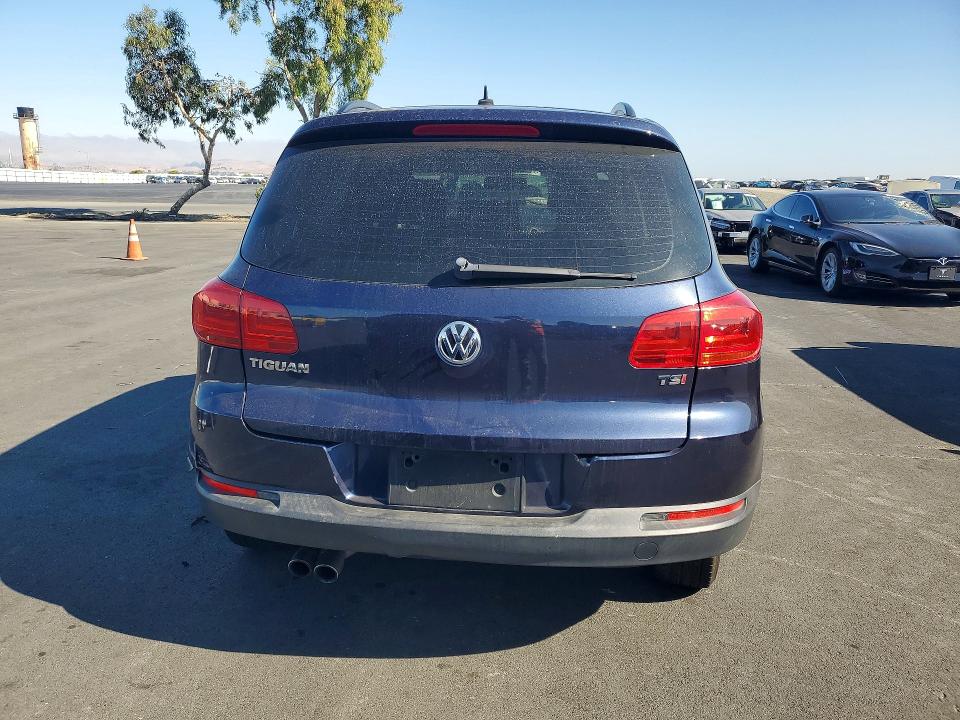 Продажа на аукционе авто 2016 Volkswagen Tiguan, vin: WVGAV7AX1GW577388, номер лота: 65856646
