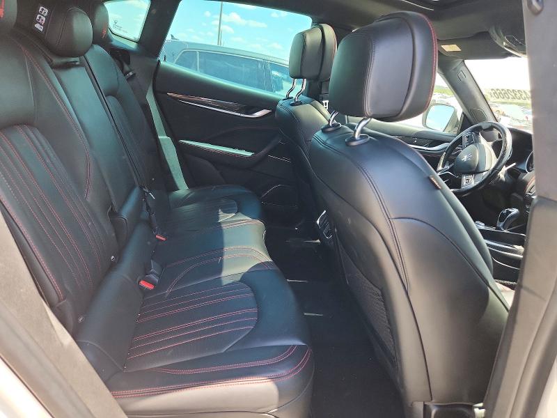 2017 Maserati Levante მანქანა იყიდება აუქციონზე, vin: ZN661XUL3HX210825, აუქციონის ნომერი: 64332666