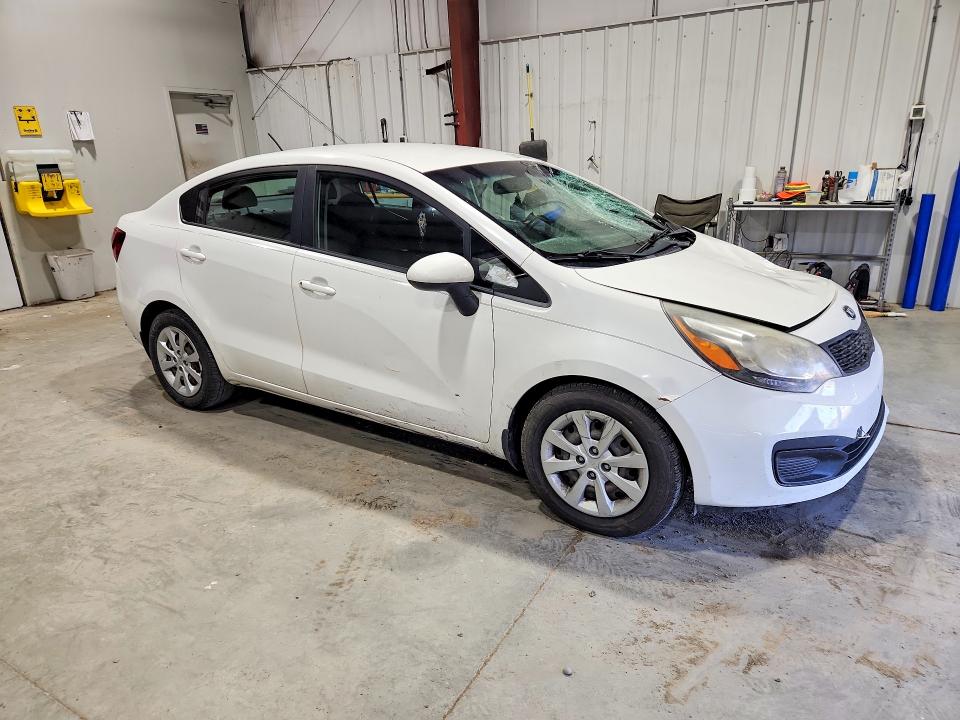 65771626 :رقم المزاد ، KNADM4A33F6437094 vin ، 2015 Kia Rio مزاد بيع