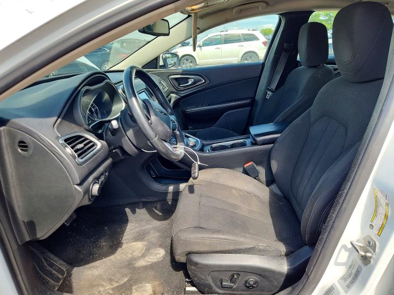 64982096 :رقم المزاد ، 1C3CCCAB9FN720838 vin ، 2015 Chrysler 200 مزاد بيع