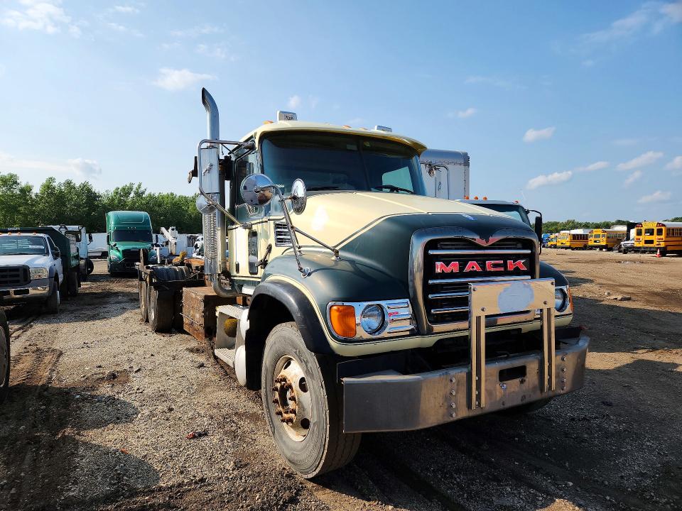 Продаж на аукціоні авто 2006 Mack 700, vin: 1M2AG11C86M045196, номер лоту: 62758396