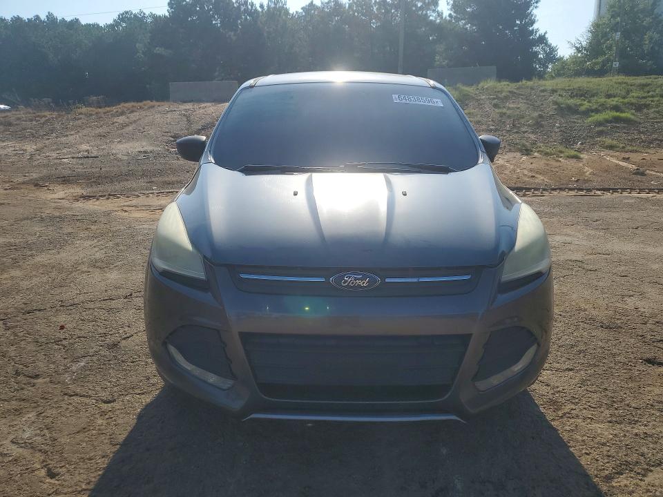 2013 Ford Escape მანქანა იყიდება აუქციონზე, vin: 1FMCU0F74DUC83342, აუქციონის ნომერი: 64838596