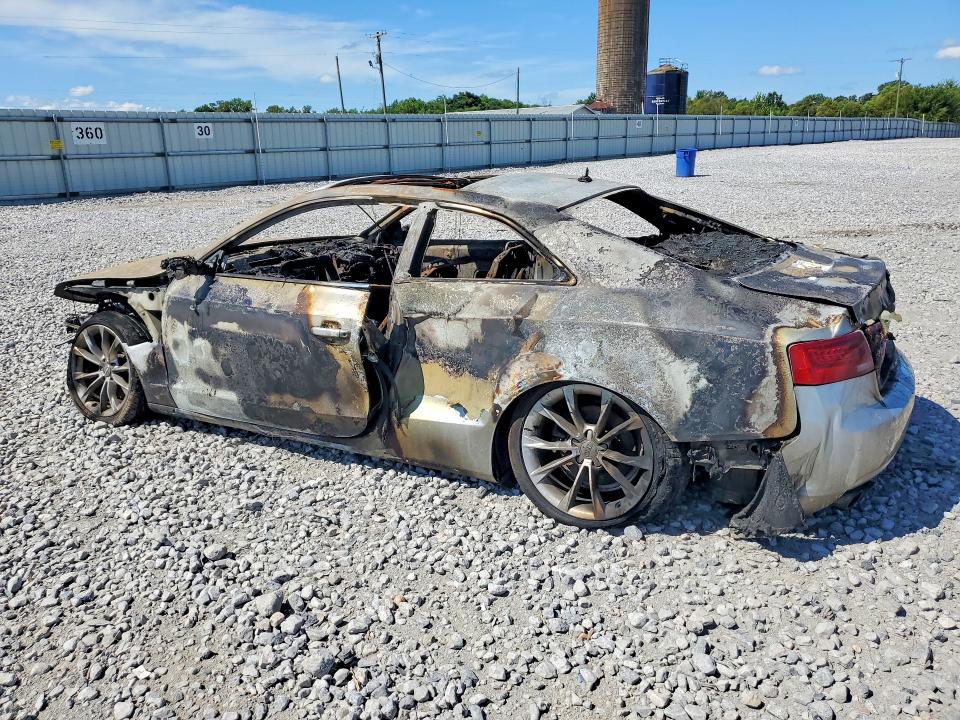 66405956 :رقم المزاد ، WAUCFAFR0DA006384 vin ، 2013 Audi A5 مزاد بيع