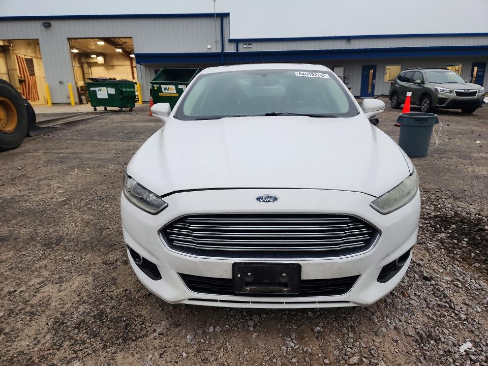 64849256 :رقم المزاد ، 3FA6P0K92FR282335 vin ، 2015 Ford Fusion مزاد بيع