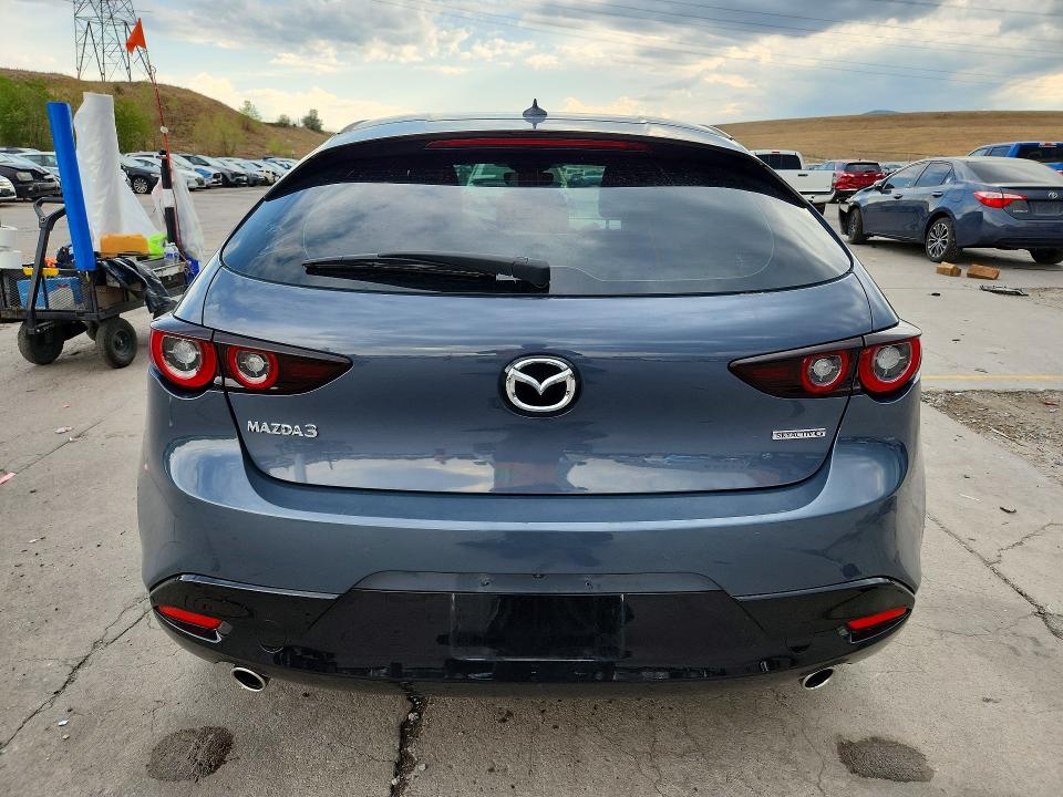 64617656 :رقم المزاد ، JM1BPAML7N1522284 vin ، 2022 Mazda 3 مزاد بيع