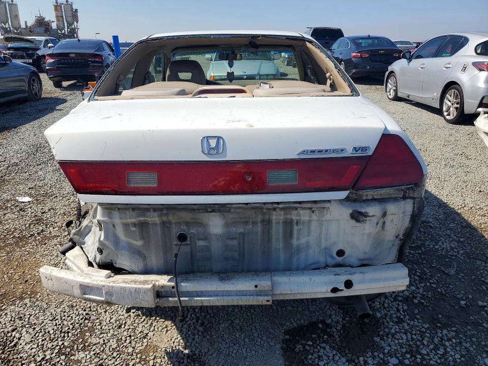 2002 Honda Accord მანქანა იყიდება აუქციონზე, vin: 1HGCG22582A014966, აუქციონის ნომერი: 64059006