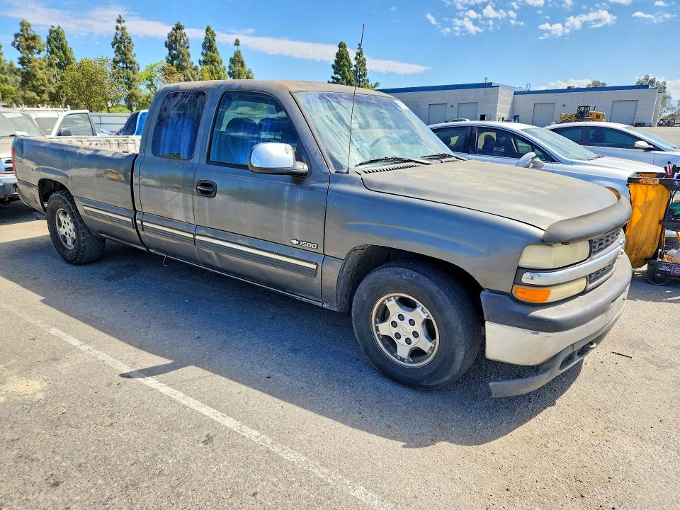 Продажа на аукционе авто 2000 Chevrolet Silverado, vin: 1GCEC19T1YE158412, номер лота: 66163786
