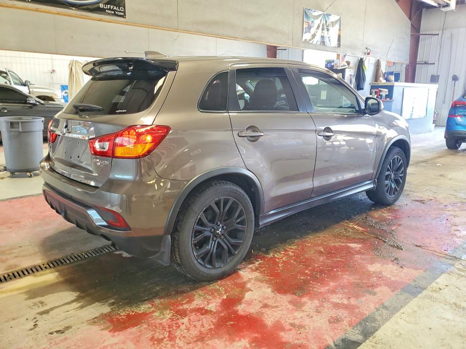 Продажа на аукционе авто 2018 Mitsubishi Outlander Sport, vin: JA4AR3AU4JZ028680, номер лота: 65408026