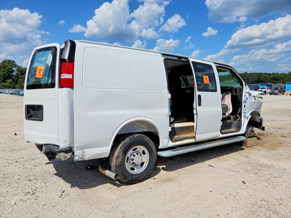 63707086 :رقم المزاد ، 1GCWGAFP3T1211563 vin ، 2026 Chevrolet Express G2500 مزاد بيع