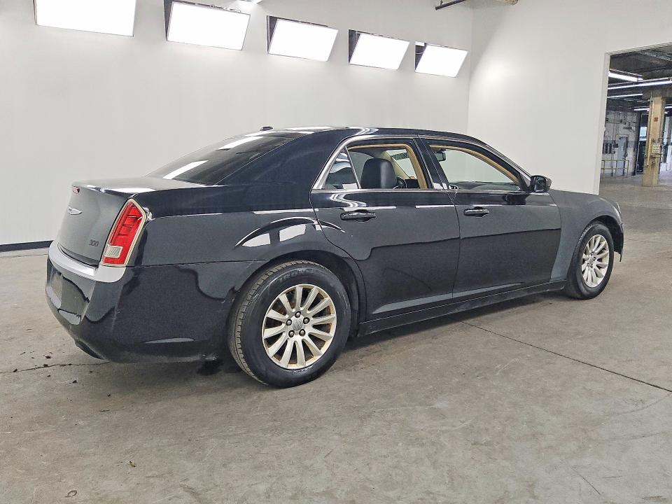 Продажа на аукционе авто 2012 Chrysler 300, vin: 2C3CCAAGXCH175561, номер лота: 63631006