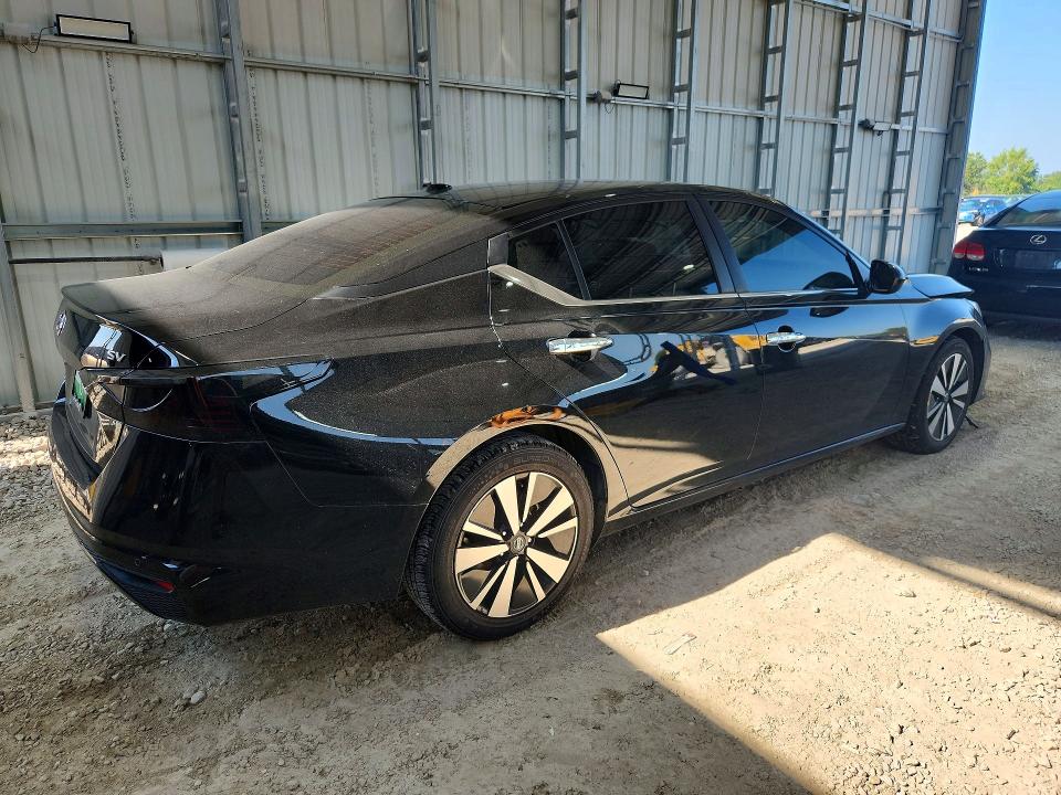 Продажа на аукционе авто 2022 Nissan Altima, vin: 1N4BL4DV7NN387143, номер лота: 63306406