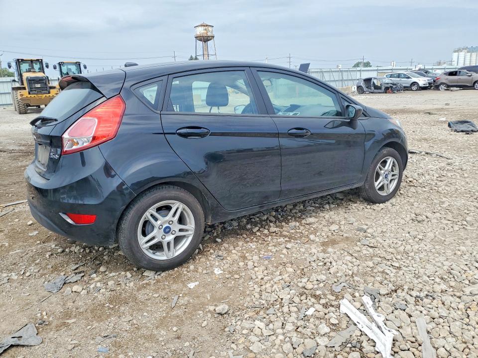 63847996 :رقم المزاد ، 3FADP4EJ1KM113323 vin ، 2019 Ford Fiesta مزاد بيع