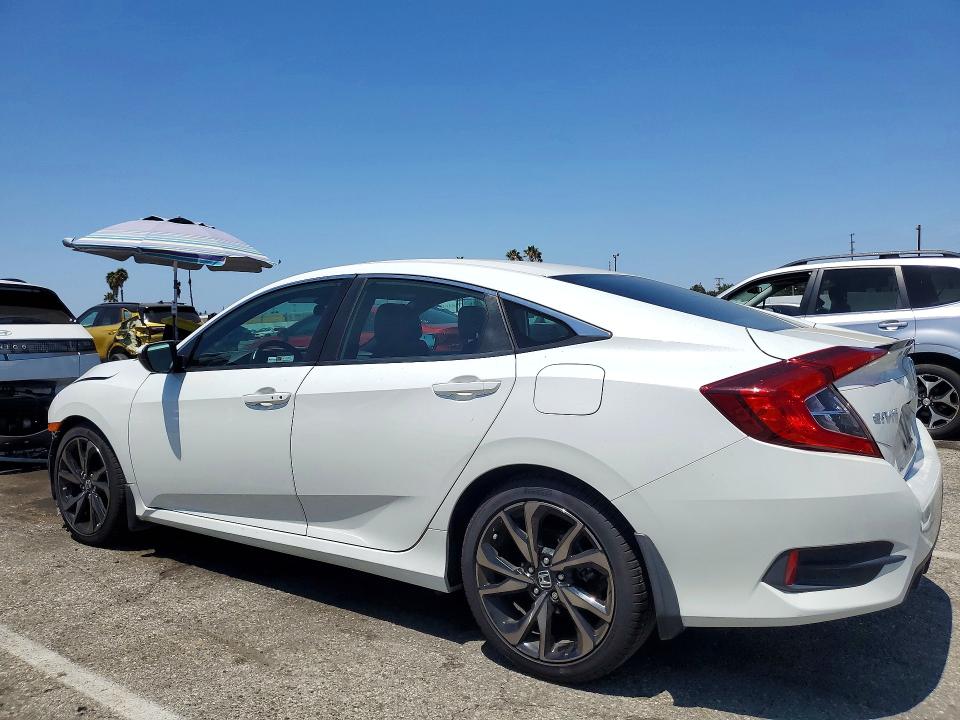 2019 Honda Civic მანქანა იყიდება აუქციონზე, vin: 2HGFC2F81KH517527, აუქციონის ნომერი: 64395096