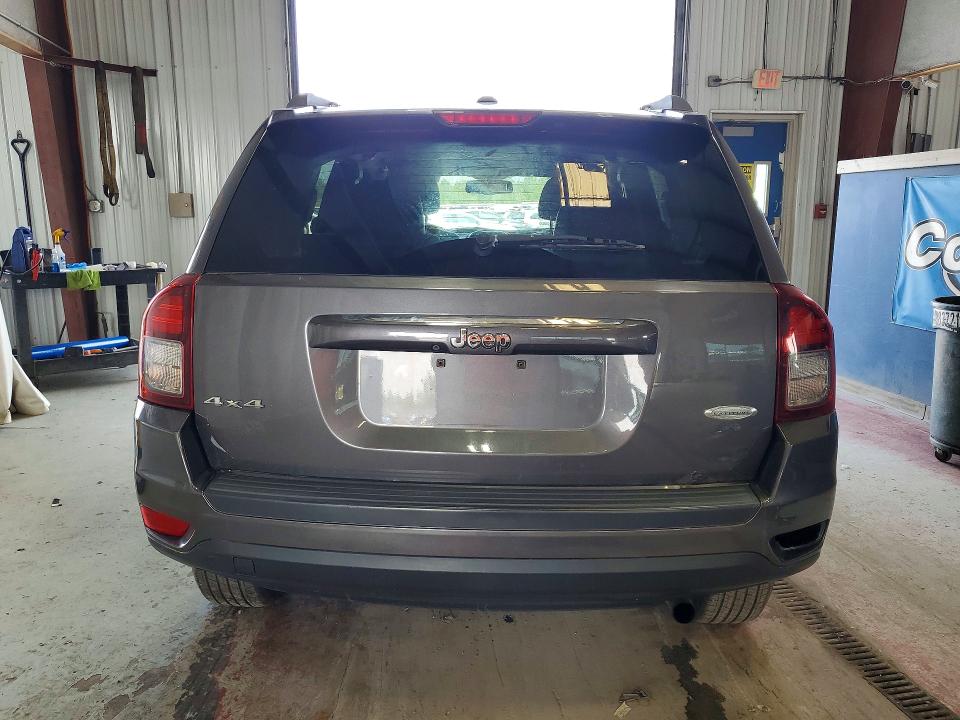 63057556 :رقم المزاد ، 1C4NJDEB5GD789544 vin ، 2016 Jeep Compass مزاد بيع