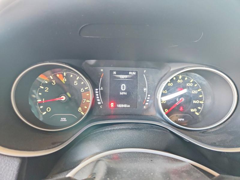 63700306 :رقم المزاد ، 3C4NJCAB2JT368950 vin ، 2018 Jeep Compass مزاد بيع