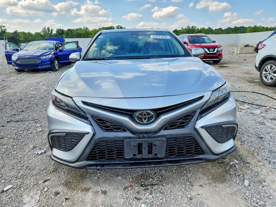Aukcja sprzedaży 2023 Toyota Camry, vin: 4T1G11AK1PU828879, numer aukcji: 63873006