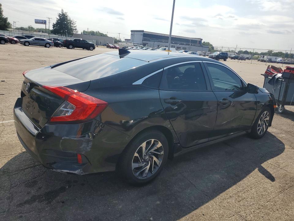 66896386 :رقم المزاد ، 19XFC2F72HE063640 vin ، 2017 Honda Civic مزاد بيع