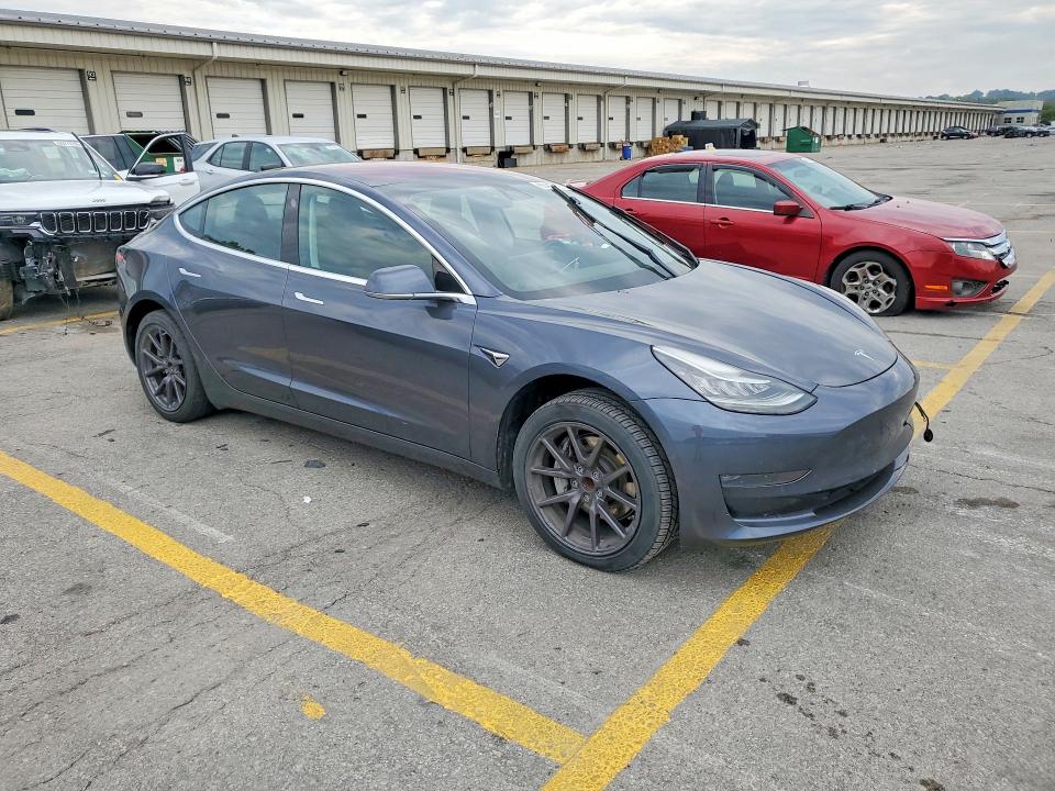 2018 Tesla Model 3 მანქანა იყიდება აუქციონზე, vin: 5YJ3E1EA2JF036541, აუქციონის ნომერი: 65411176