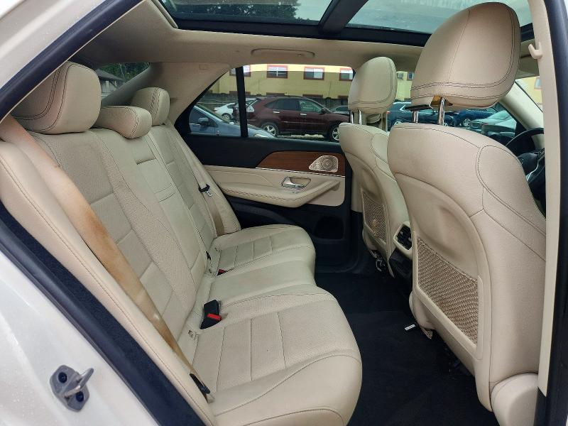 Продажа на аукционе авто 2022 Mercedes-benz Gle, vin: 4JGFB4JB6NA601745, номер лота: 64369636