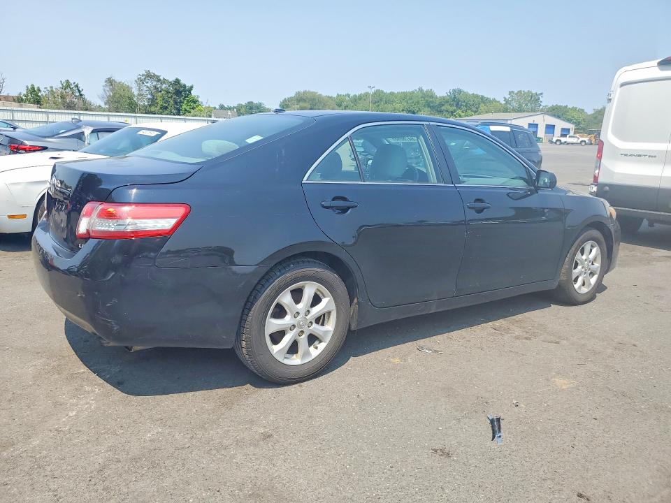64766986 :رقم المزاد ، 4T4BF3EK6BR166197 vin ، 2011 Toyota Camry مزاد بيع