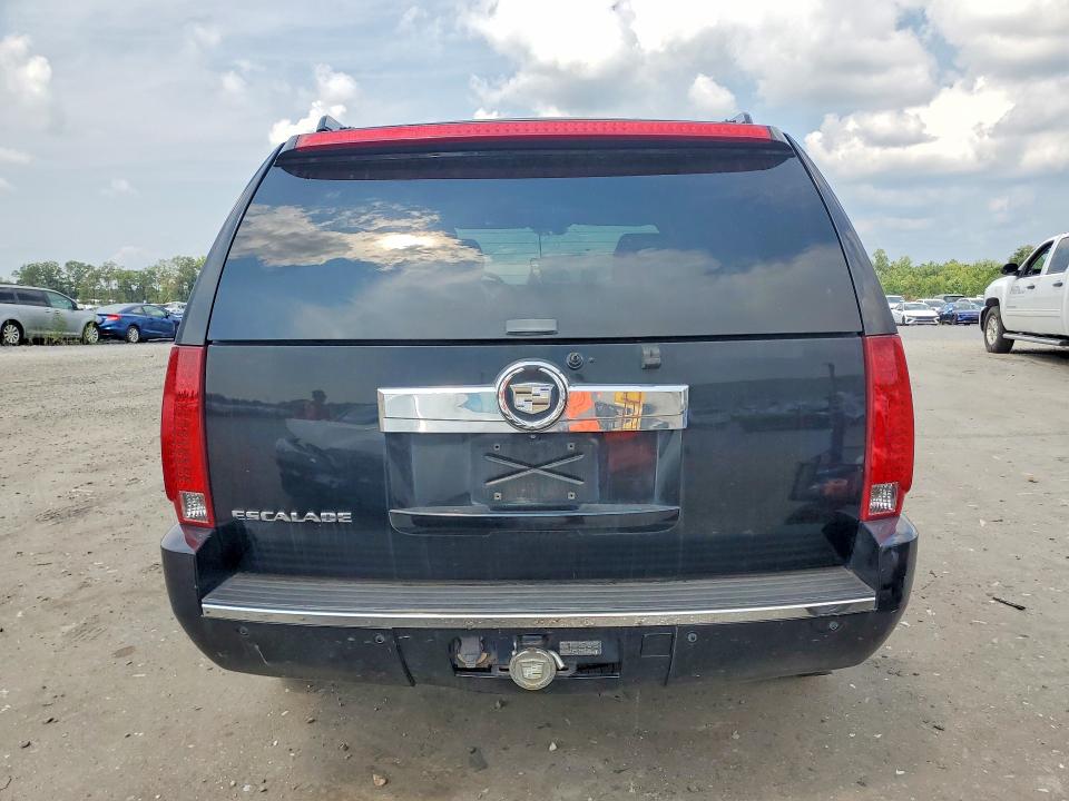 Продажа на аукционе авто 2007 Cadillac Escalade, vin: 1GYFK638X7R199941, номер лота: 64766096