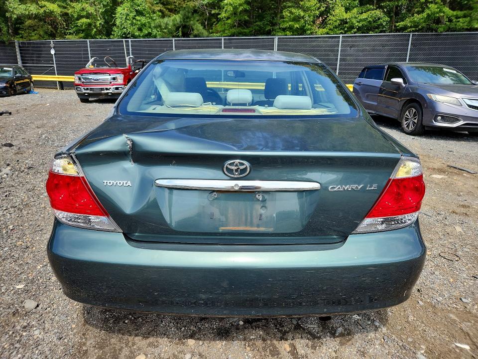 63465436 :رقم المزاد ، 4T1BE30K05U083471 vin ، 2005 Toyota Camry مزاد بيع