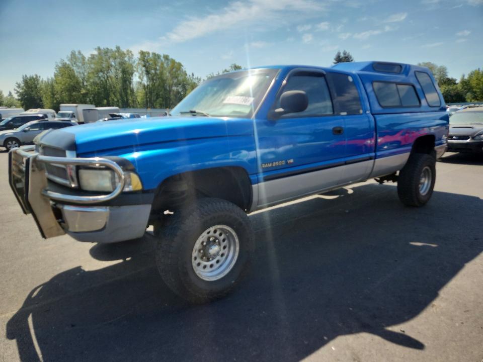 67157196 :رقم المزاد ، 1B7KF23Z1YJ145986 vin ، 2000 Dodge Ram 2500 مزاد بيع