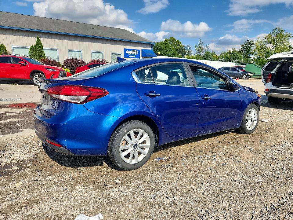 65909786 :رقم المزاد ، 3KPFL4A7XHE149913 vin ، 2017 Kia Forte مزاد بيع