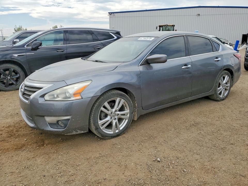 Продажа на аукционе авто 2015 Nissan Altima, vin: 1N4AL3AP8FN313260, номер лота: 67162576