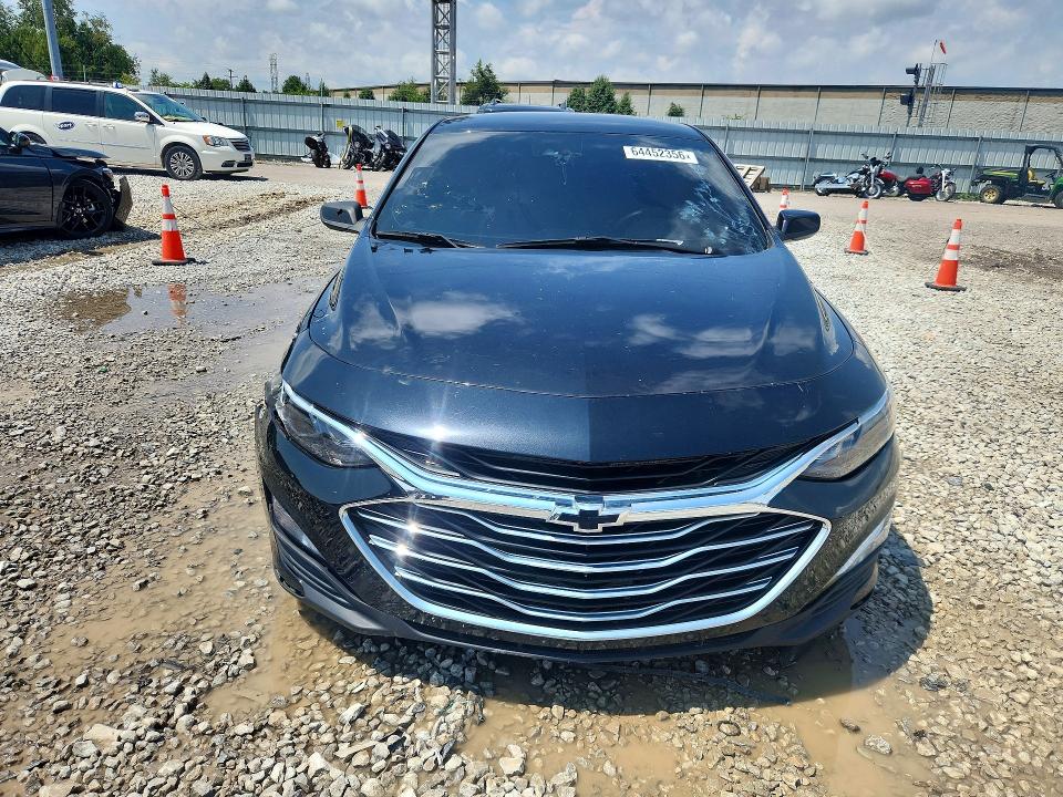 64452356 :رقم المزاد ، 1G1ZB5ST1NF211033 vin ، 2022 Chevrolet Malibu مزاد بيع