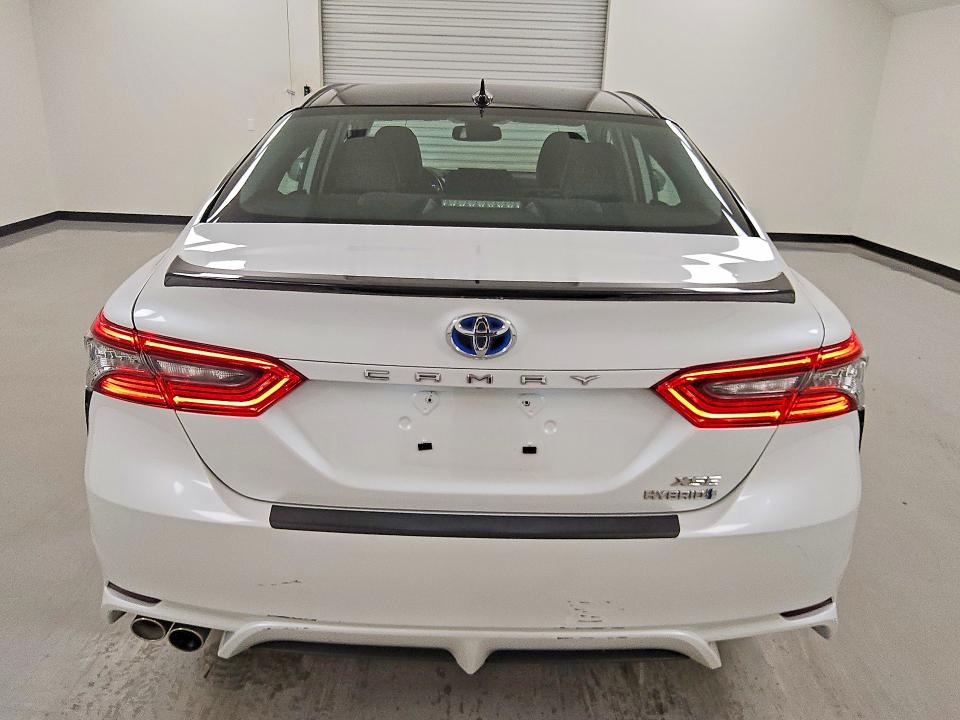 Продаж на аукціоні авто 2022 Toyota Camry, vin: 4T1K31AK0NU044923, номер лоту: 64155486