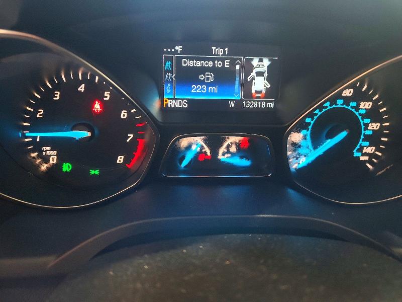 62515586 :رقم المزاد ، 1FMCU9J93FUC52972 vin ، 2015 Ford Escape مزاد بيع