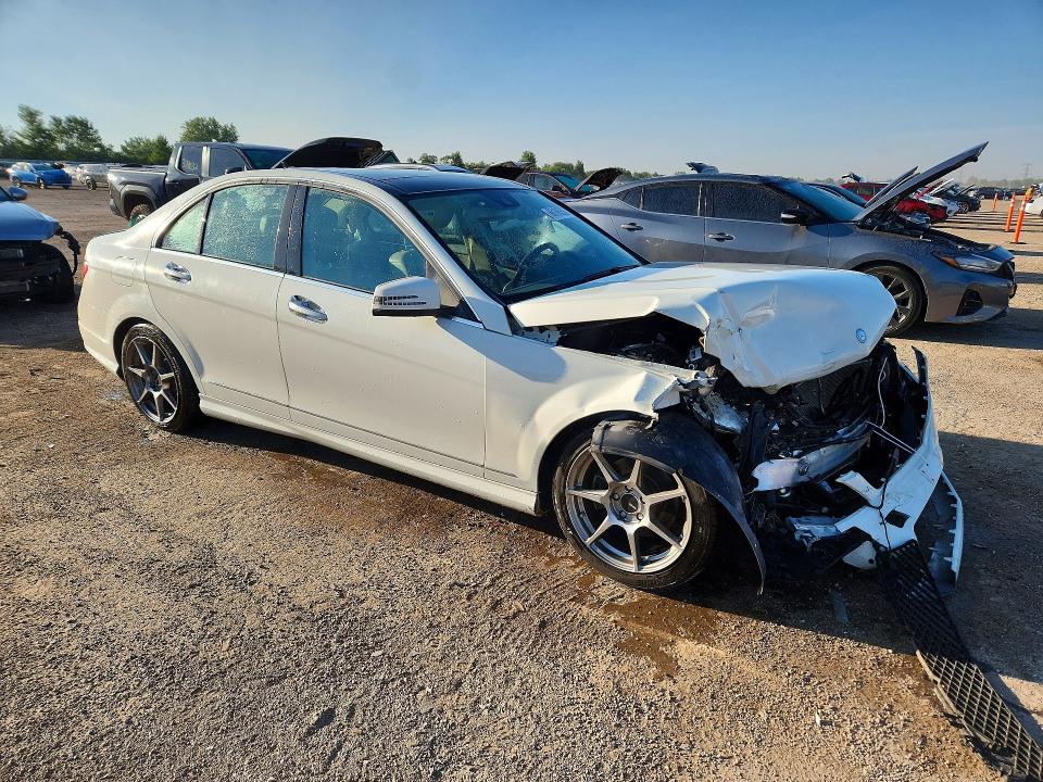 Продаж на аукціоні авто 2012 Mercedes-benz C, vin: WDDGF8BB1CA698875, номер лоту: 66106536