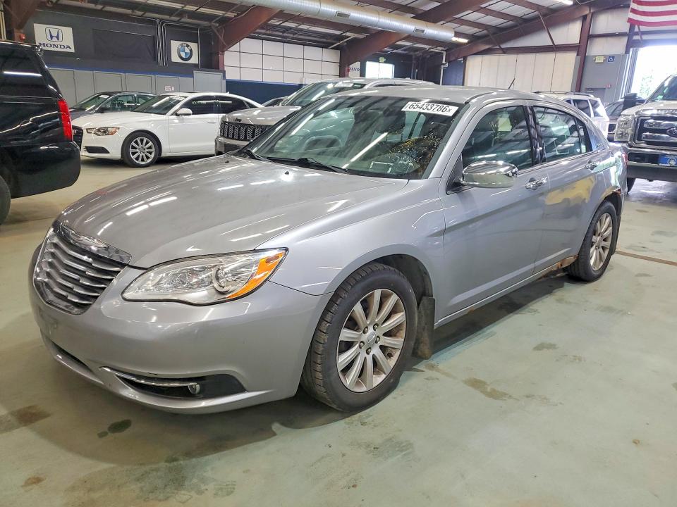 65433786 :رقم المزاد ، 1C3CCBCG5DN520992 vin ، 2013 Chrysler 200 مزاد بيع