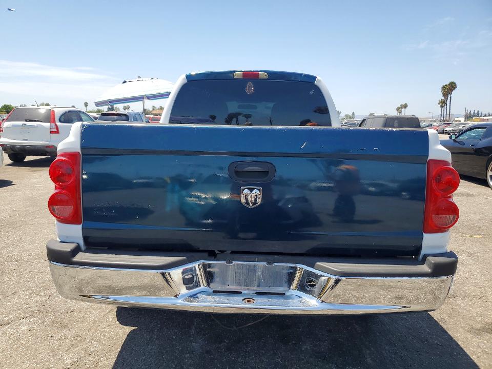 64426906 :رقم المزاد ، 1D7HE48K85S192299 vin ، 2005 Dodge Dakota مزاد بيع
