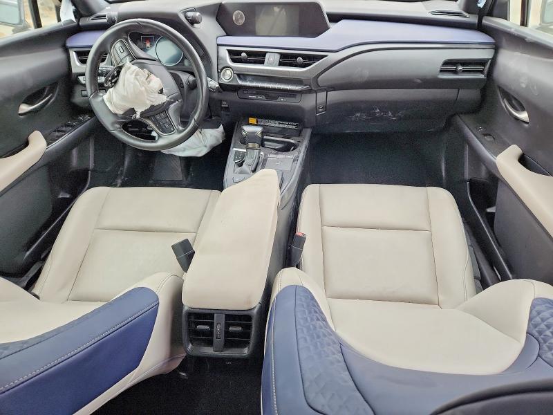 64947816 :رقم المزاد ، JTHX3JBH0N2052690 vin ، 2022 Lexus Ux 200 مزاد بيع