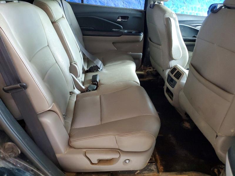 63423176 :رقم المزاد ، 5FNYF6H7XHB011879 vin ، 2017 Honda Pilot مزاد بيع