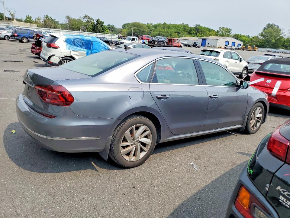 Продажа на аукционе авто 2018 Volkswagen Passat, vin: 1VWBA7A3XJC044124, номер лота: 64780566