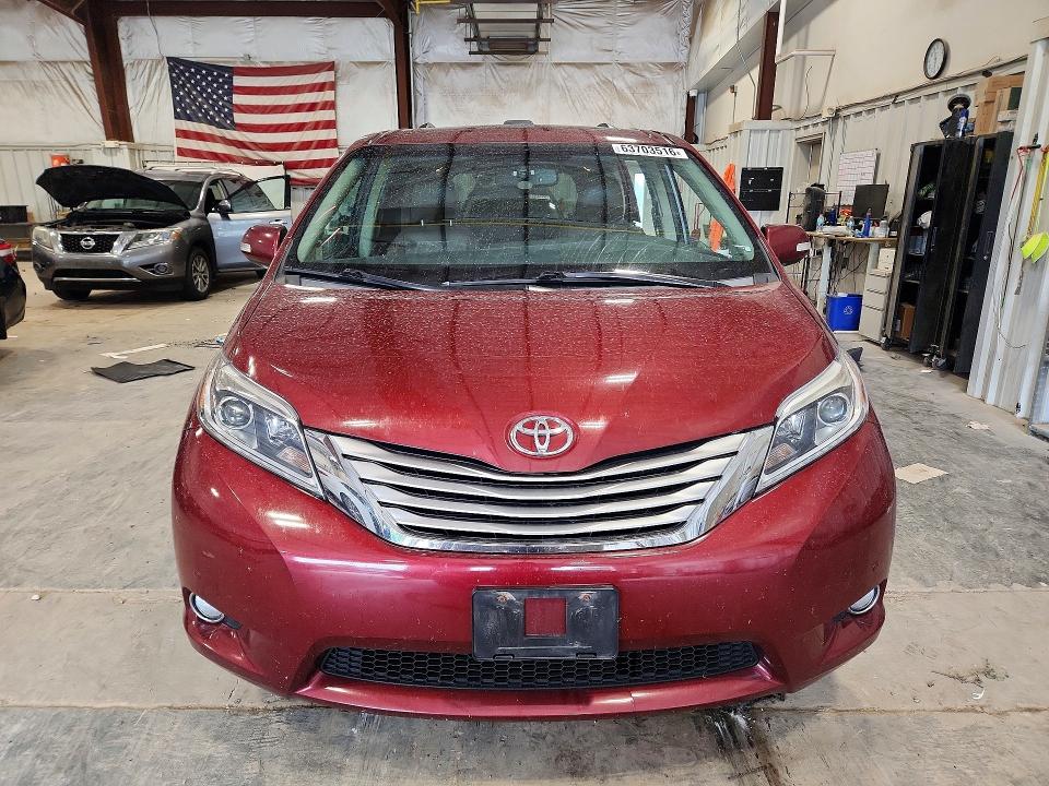 2017 Toyota Sienna მანქანა იყიდება აუქციონზე, vin: 5TDDZ3DCXHS155760, აუქციონის ნომერი: 63703516