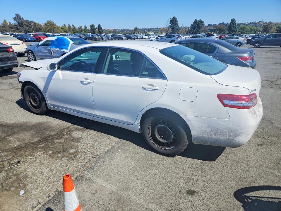 64496036 :رقم المزاد ، 4T4BF3EKXBR132974 vin ، 2011 Toyota Camry مزاد بيع
