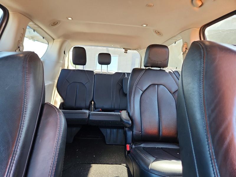 Продажа на аукционе авто 2017 Chrysler Pacifica, vin: 2C4RC1BG3HR576780, номер лота: 64336426
