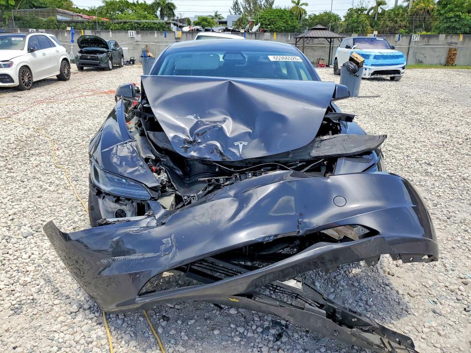 65366526 :رقم المزاد ، 5YJ3E1EA3SF027476 vin ، 2025 Tesla Model 3 مزاد بيع