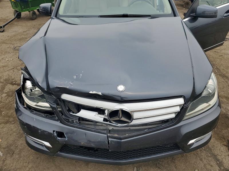 2014 Mercedes-benz C მანქანა იყიდება აუქციონზე, vin: WDDGF8AB4EA892983, აუქციონის ნომერი: 64554386