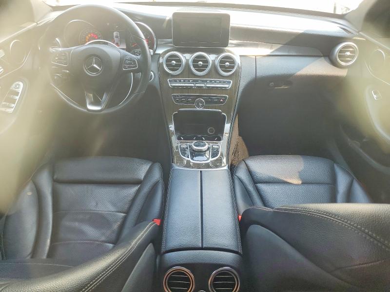 64604116 :رقم المزاد ، WDDWF4KB0JR413263 vin ، 2018 Mercedes-benz C مزاد بيع